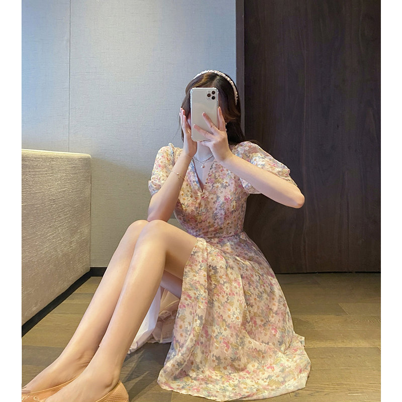 连衣裙2022新款夏仙女超仙森系长裙甜美小清新公主风一片式碎花裙