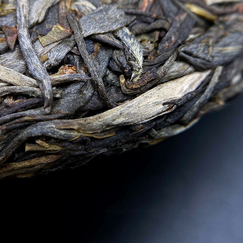 冰岛老寨2022年头普洱茶茶饼云南临沧800年古树普洱