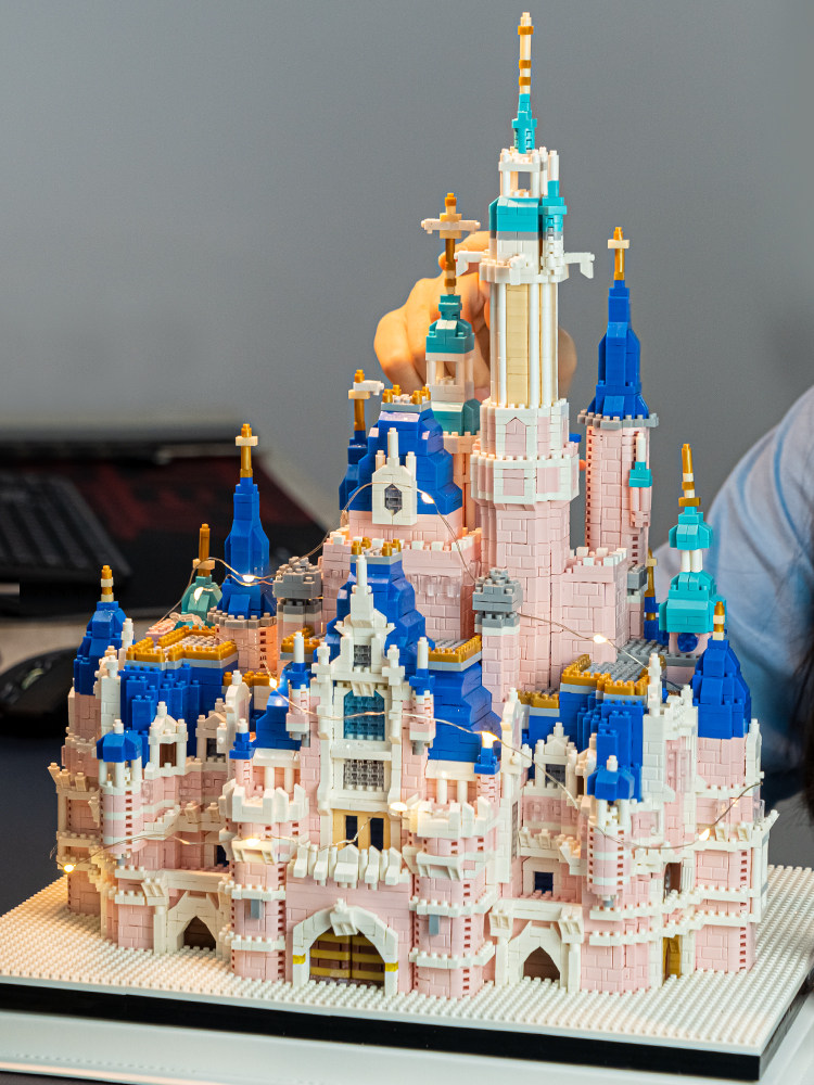 乐高积木迪士尼城堡成年高难度女孩系列益智微小建构