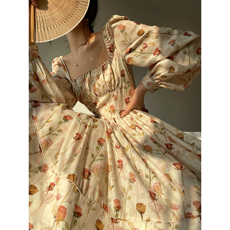 Aconiconi｜花渐脂语 初秋气质连衣裙2022新款长袖法式方领茶歇裙