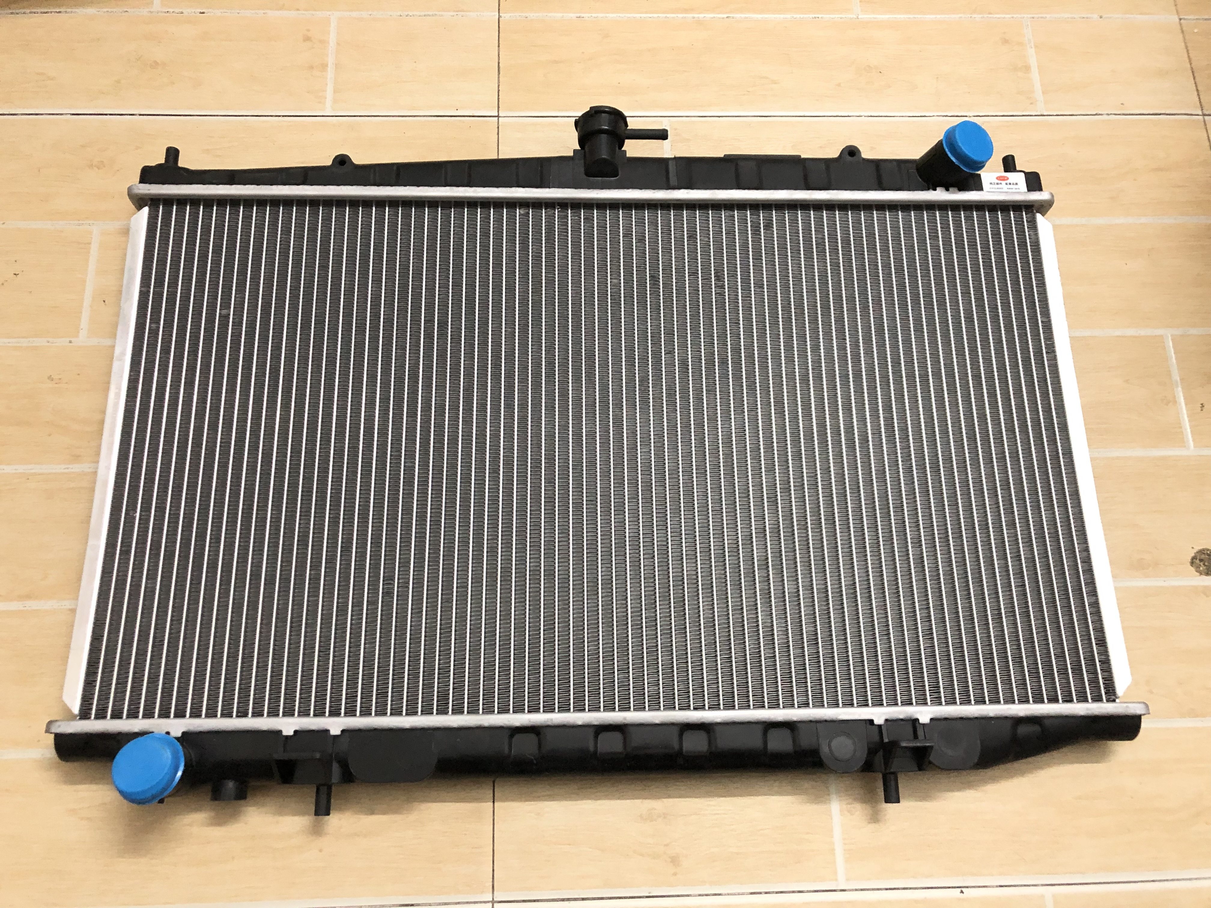 水箱天籁适用于0416款散热老天发动机散热器冷却箱包水箱