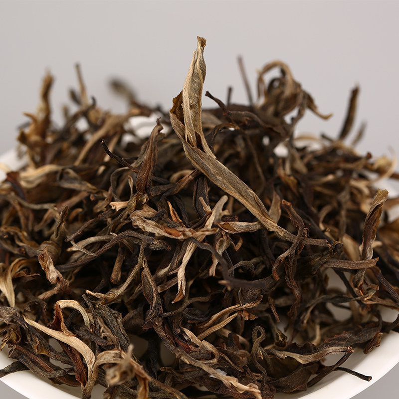 勐海普洱茶茶饼200克生茶高端云南春茶年头2021普洱