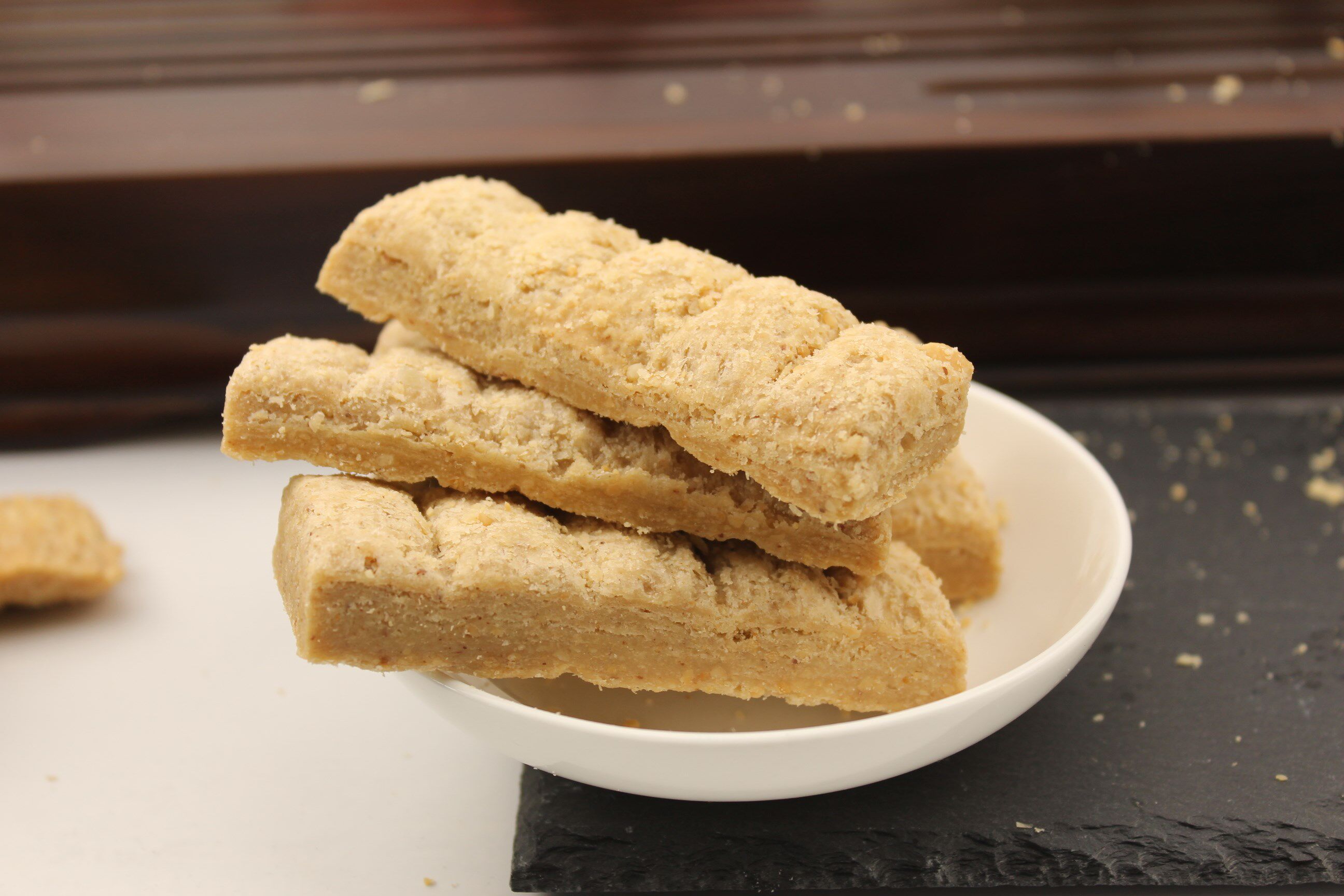 花生开封特产白记180gx4河南百年酥糖好吃传统手机保护套