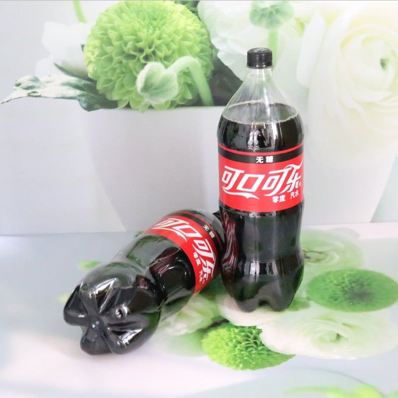 可口可乐零度无糖可乐2升2瓶6瓶整箱大瓶家庭碳酸饮料