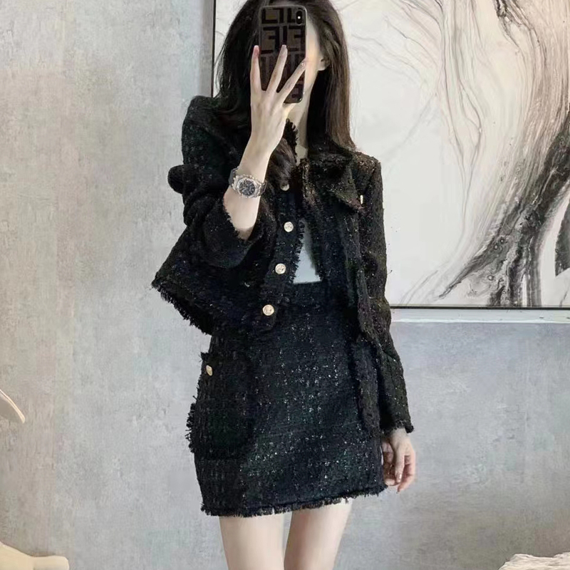 早春2022新款春秋品牌网红炸街黑色时尚小香风套装裙女名媛高级感