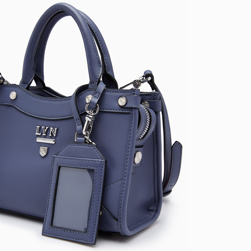 lyn女士包包2021新款秋季时尚百搭单肩斜挎包大容量手提包送妈妈