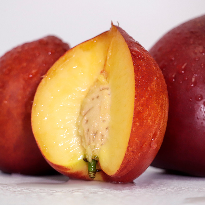 油桃红油桃红蜜黄5斤新鲜当季现摘现发水果桃