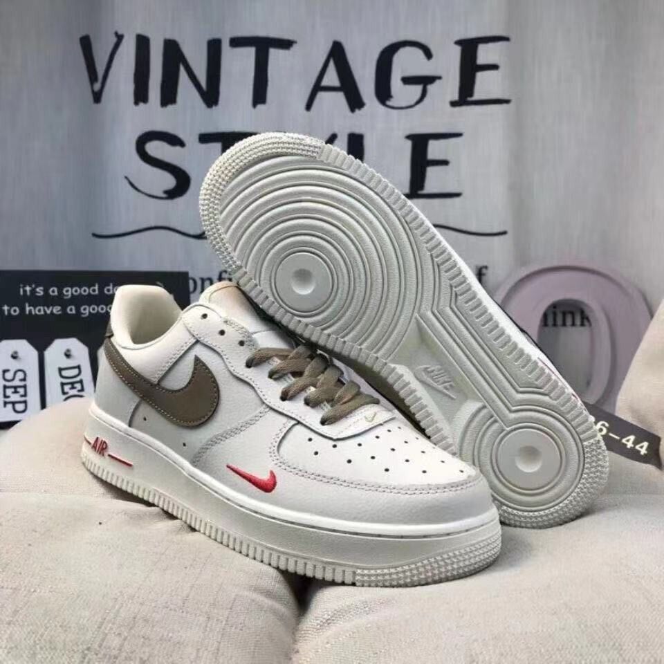 高品质空军一号af1奶咖低帮时尚百搭男女休闲运行篮球鞋