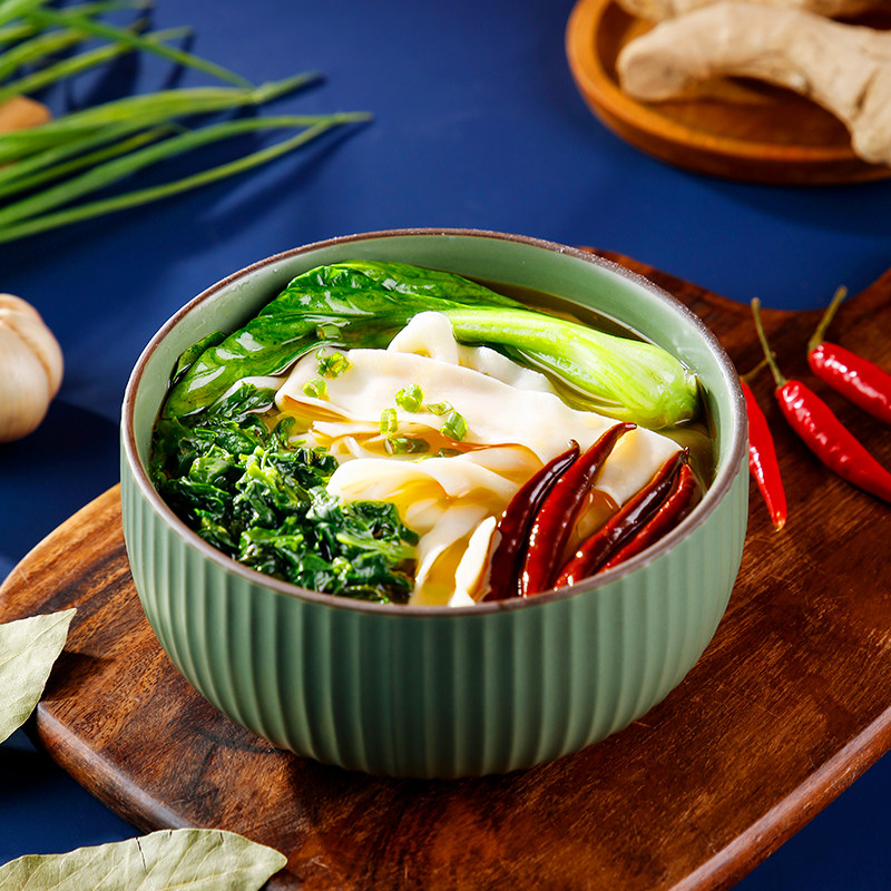 牛肉口味太板一号板面正宗肉汤太和速食宽面冲泡方便面