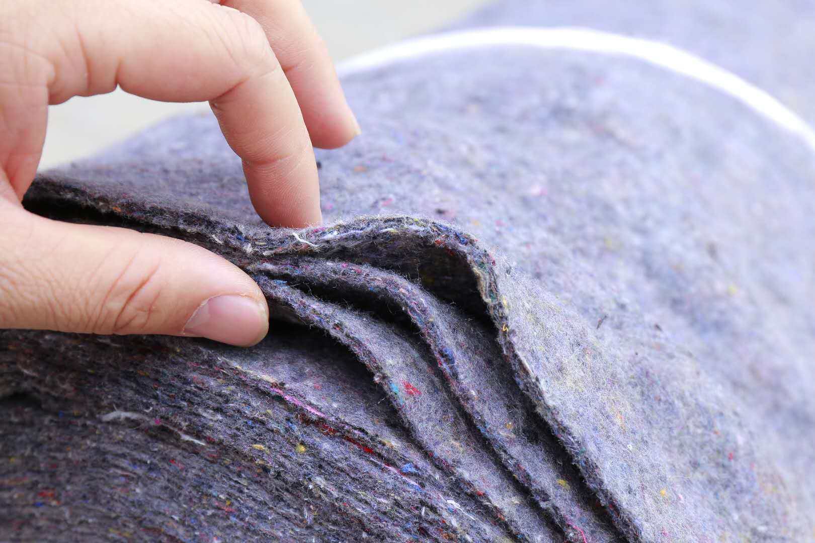 新工布毛b毡保温防寒工程布黑心棉公路水泥路面养护毯保湿包装大