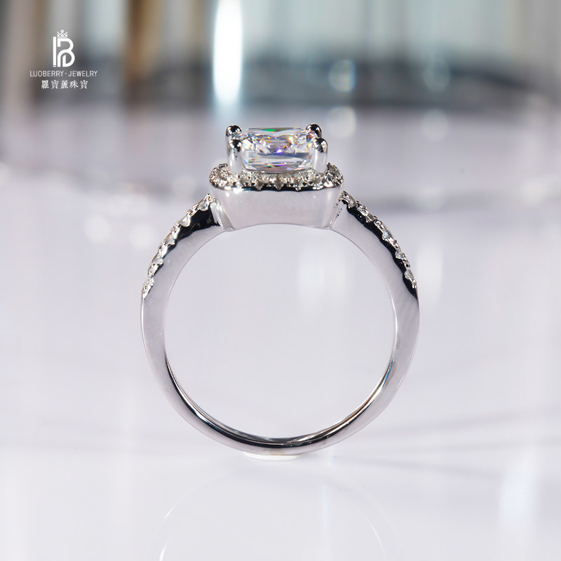 分享收藏进入店铺罗宝丽珠宝世家去领券购买使用期限:2023-01-20 23