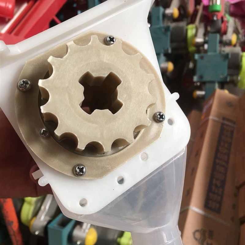 2019新款播种机配件玉米小麦棉花豆j子播种盒漏种器农机配件