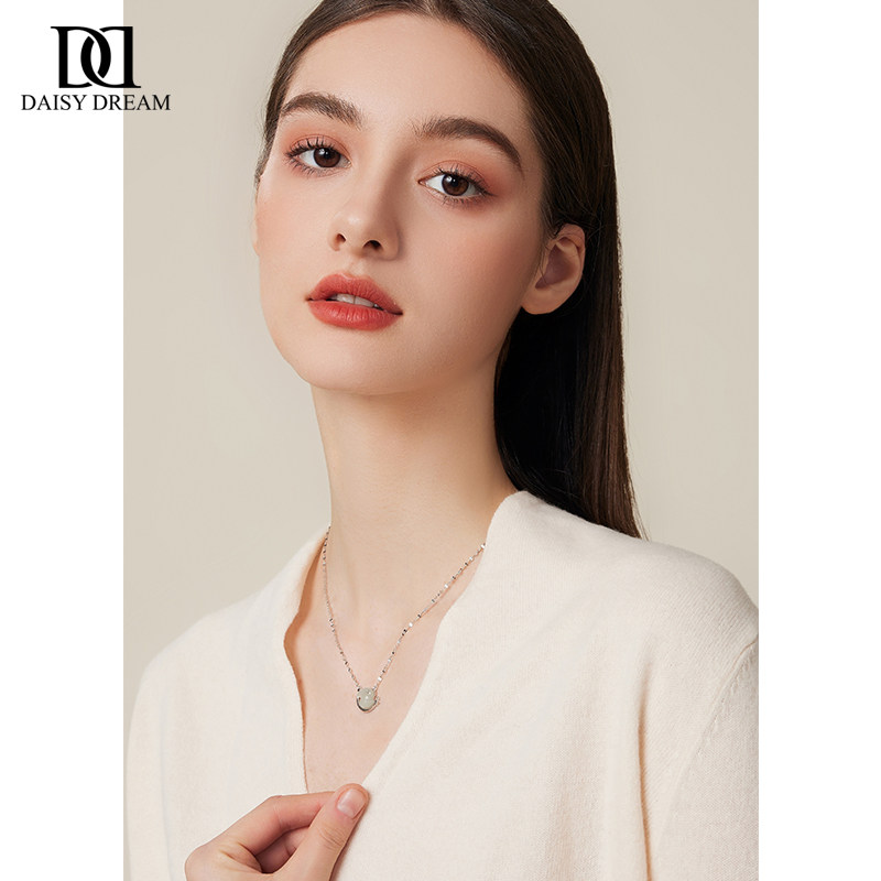 小众礼物生日感生高级轻奢纯银项链兔子玉兔项链