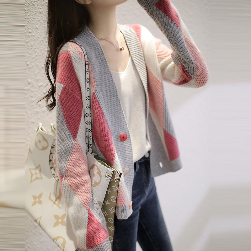 潮牌短款拼色毛衣外套女2022年秋冬新款洋气时尚宽松外穿针织开衫