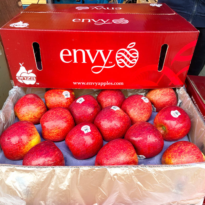 现货新西兰envy爱妃苹果15只礼盒盒装特大进口苹果
