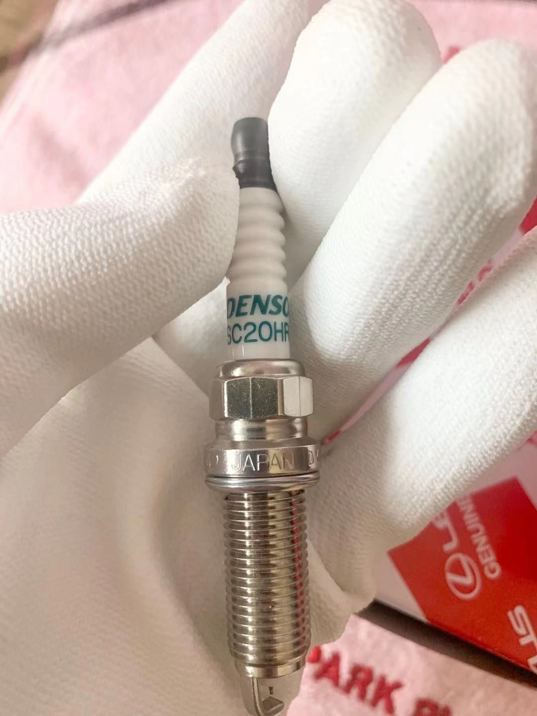 丰田凌雅花冠皇冠美瑞凯美力士原厂雷凌雅卡罗拉火花塞