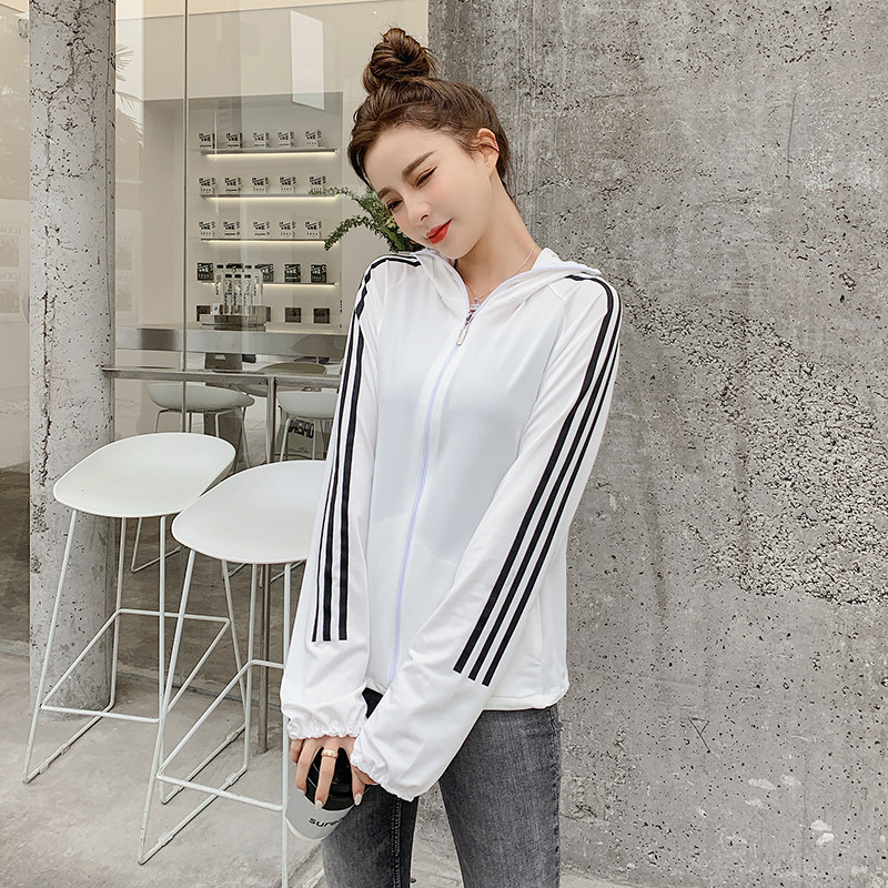 冰丝防晒衣女夏2020新款紫外线透气薄款百搭带帽防晒衫服凉外套潮