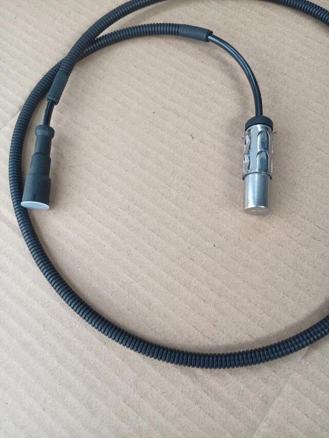 时风风菱版货车用abs传感器轮速感应器轻卡汽车农机配件