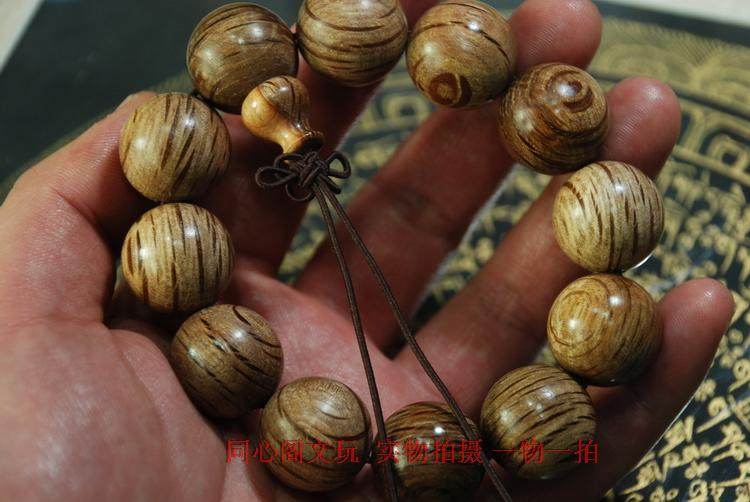 国产红绸红椆2.0手佛珠濒危种密度花纹手感重硬小众木作