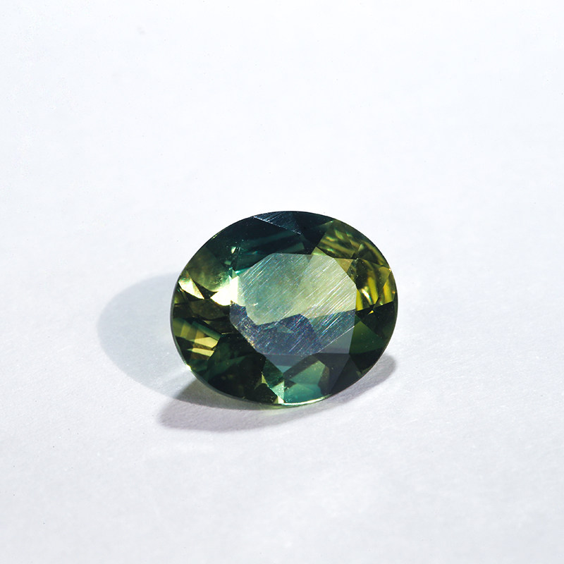 蓝宝石石榴石界面天然彩色裸石无烧满火彩火彩山东珠宝奇石