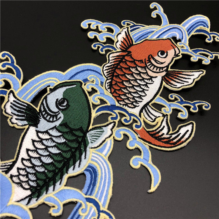 鲤鱼跳龙门男装刺绣补丁牛仔服装饰绣花动物背胶修洞布贴