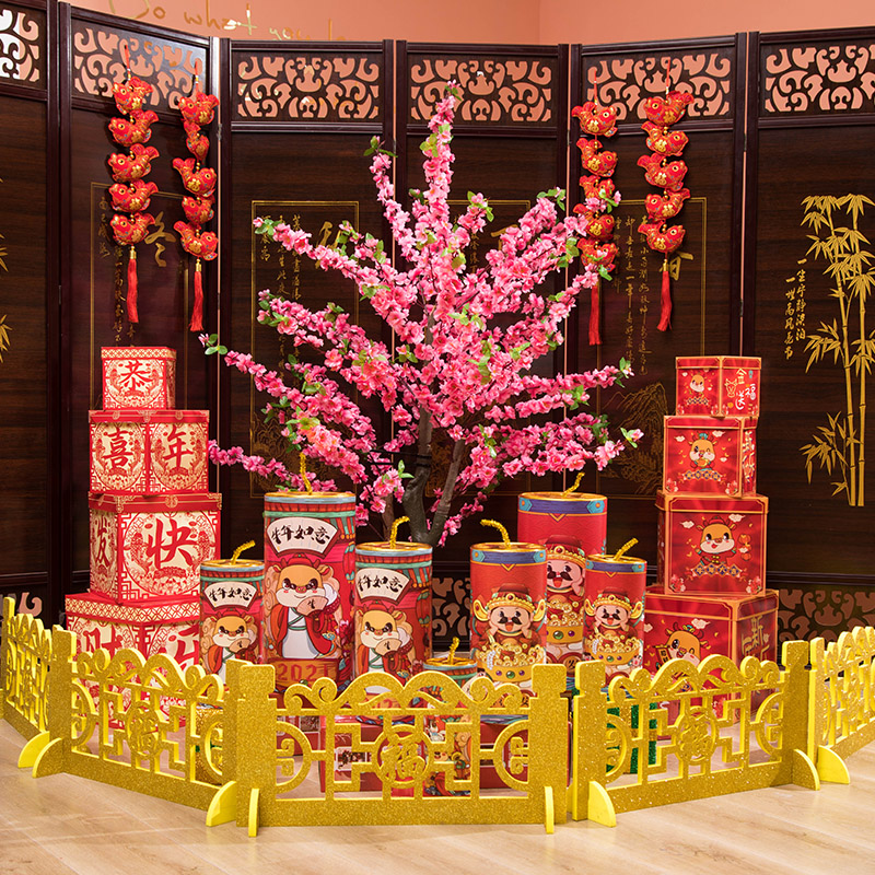 新年装饰品商场酒店厅堂氛围新年树堆头礼盒场景布置