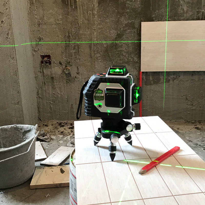 水平仪绿光高精度德国红外线激光室外强光贴墙细线水平仪