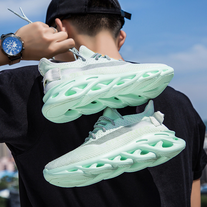 2022春季新款韩版透气椰子鞋男士帆布休闲鞋子百搭运动鞋子男潮鞋