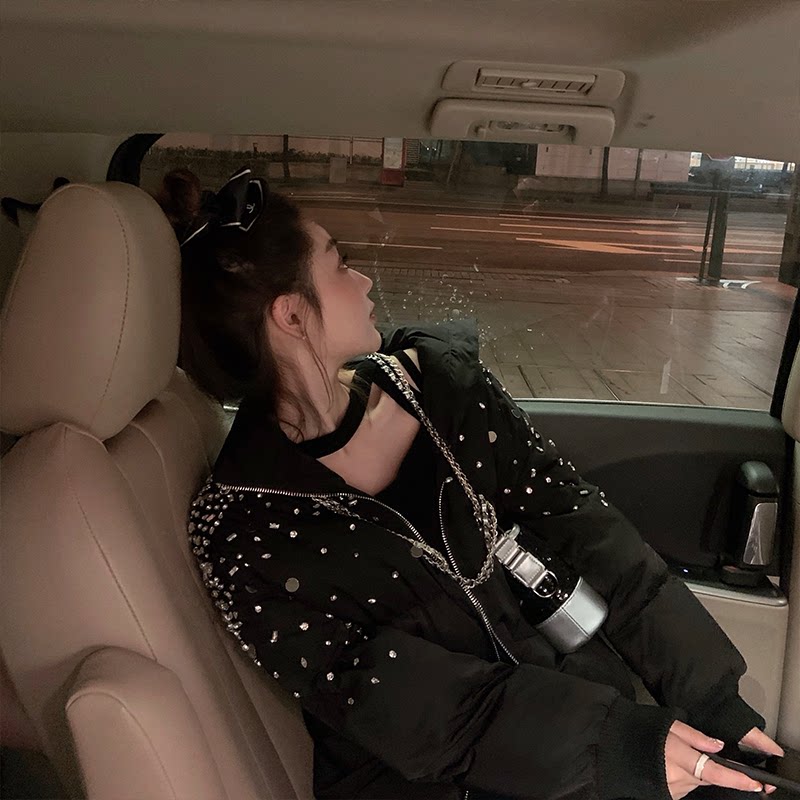 覃美莹doggyqin2020秋冬新款内搭打底锁骨的温柔一刀羊毛衫