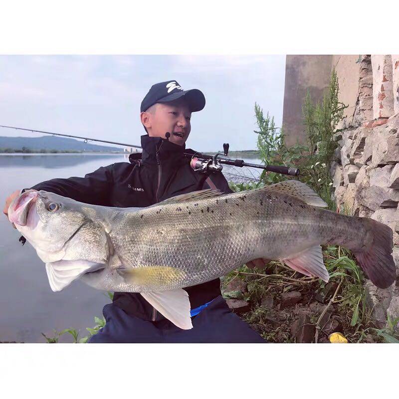 ewe碳素翘嘴钓鱼远投超远超轻路亚枪柄美夏路亚竿