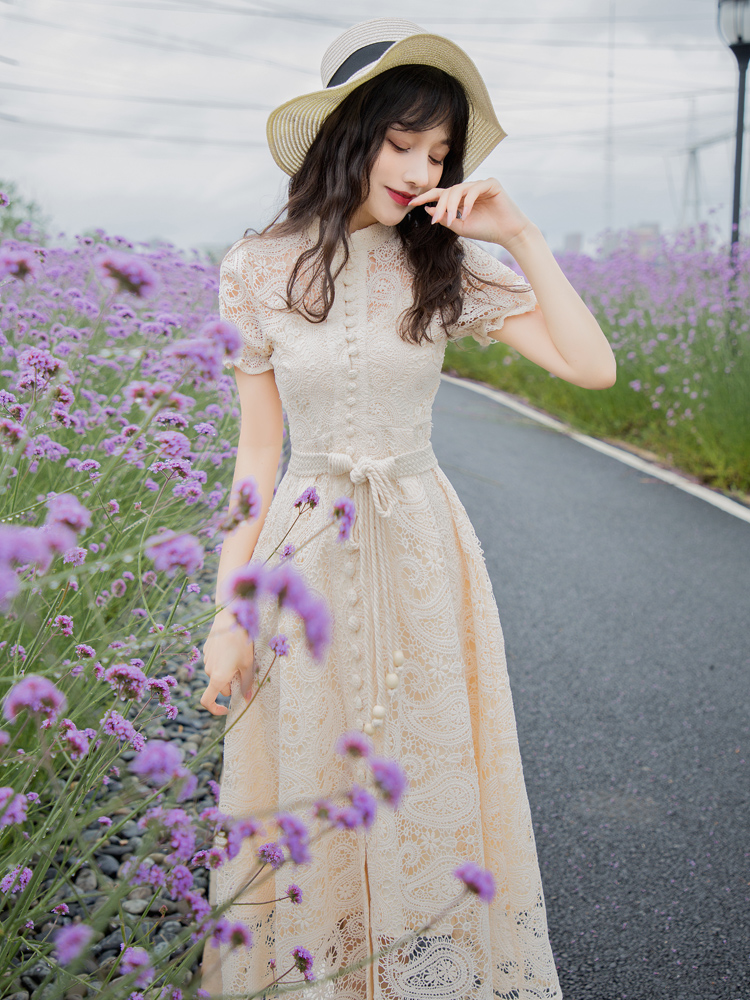 仙女法式复古宫廷镂空蕾丝连衣裙收腰显瘦可甜连衣裙