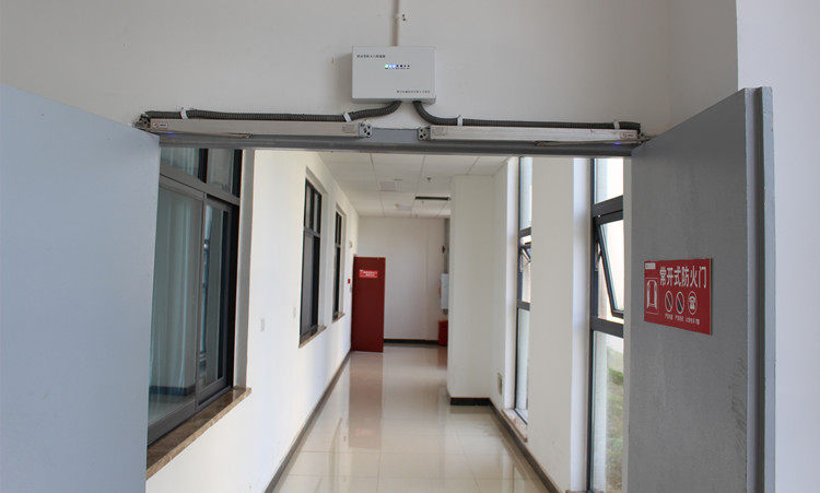 常开防火门释放器 电动闭门器 消防联动闭门器 防火门联动系统