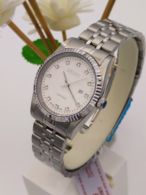 瑞士依卡特狗牙圈电脑面密底锁把防水镶钻经典腕表国产腕表