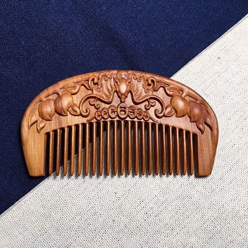 印度老山檀香眼前半月形实木雕刻工艺梳子木美木雕