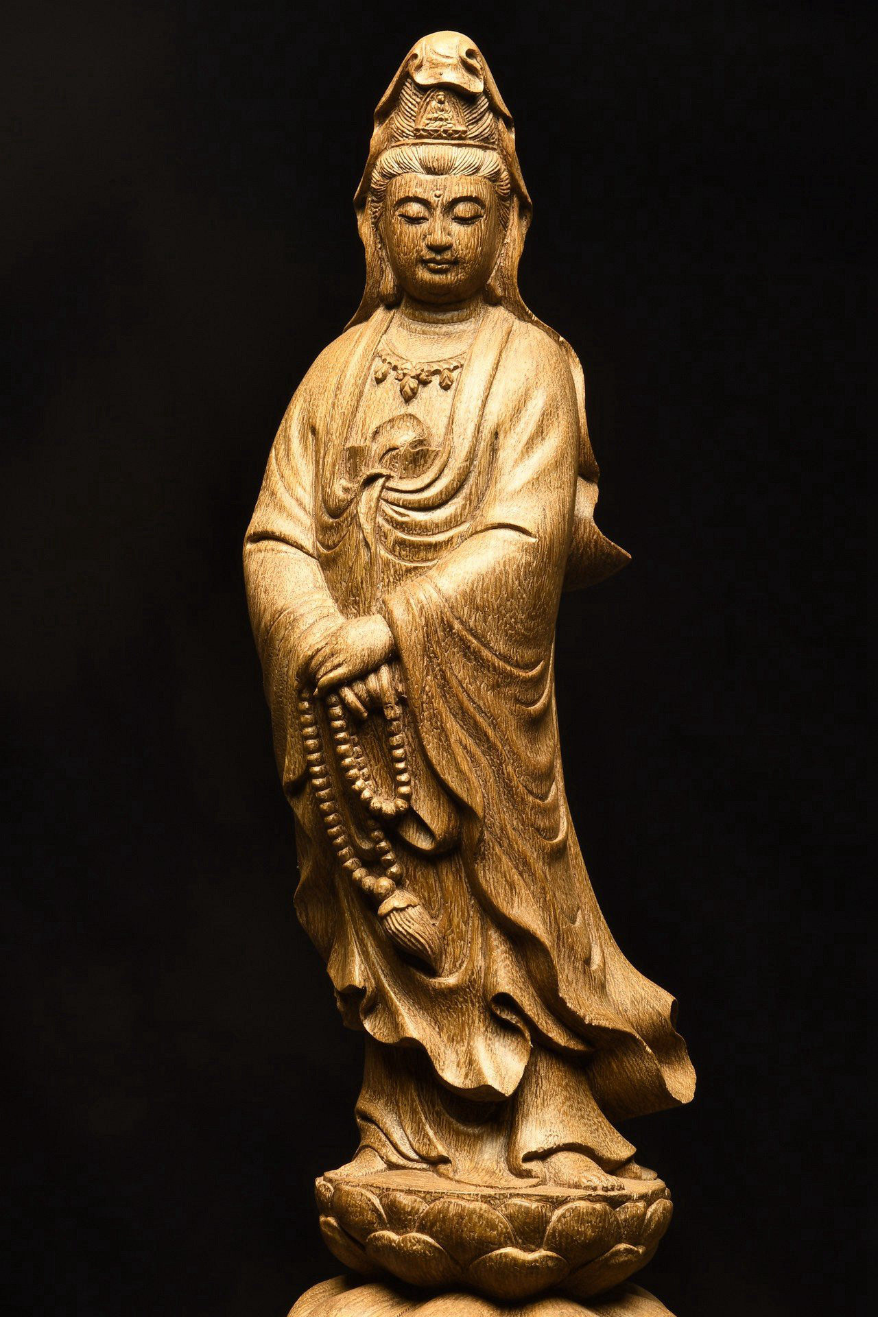 观音菩萨木雕月亮祥云彩绘精品佛像家居供奉木雕