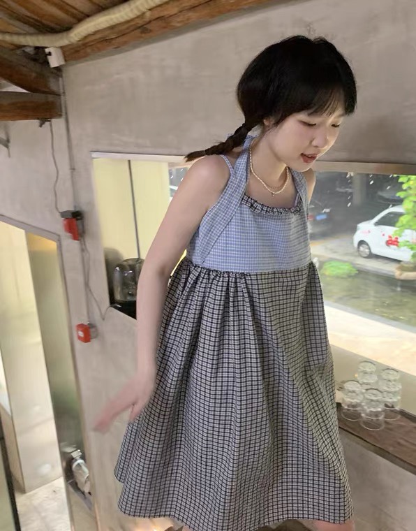 一只豌豆A pea少女可爱妹妹te别撞色黑蓝格子中长绑带高腰连衣裙
