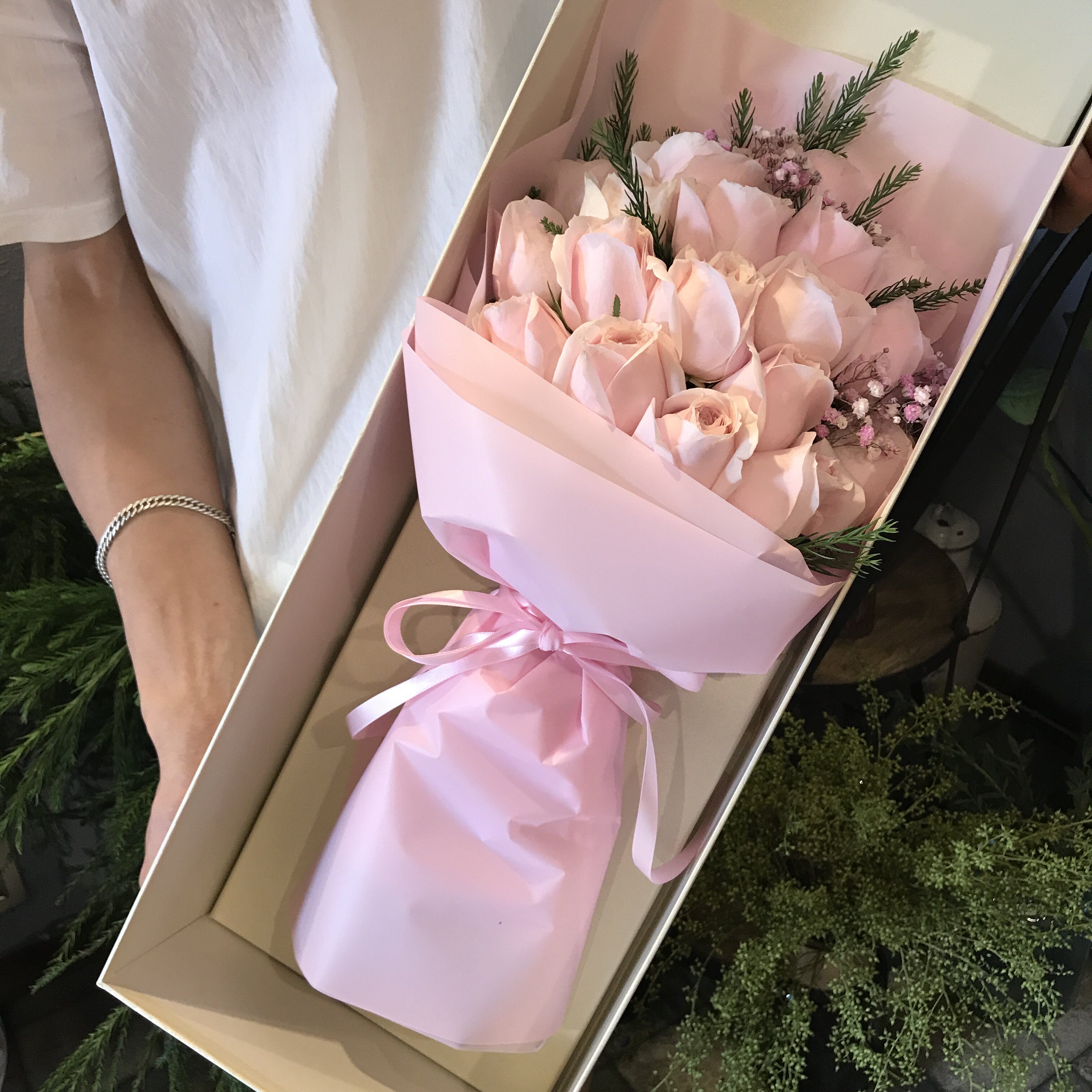 哈尔滨鲜花速递同城送女友男士玫瑰礼盒爱情生日礼物闺蜜