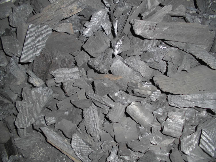 烧烤木炭碳块玉林荔枝果木原木无烟纯天然环保烧烤炭