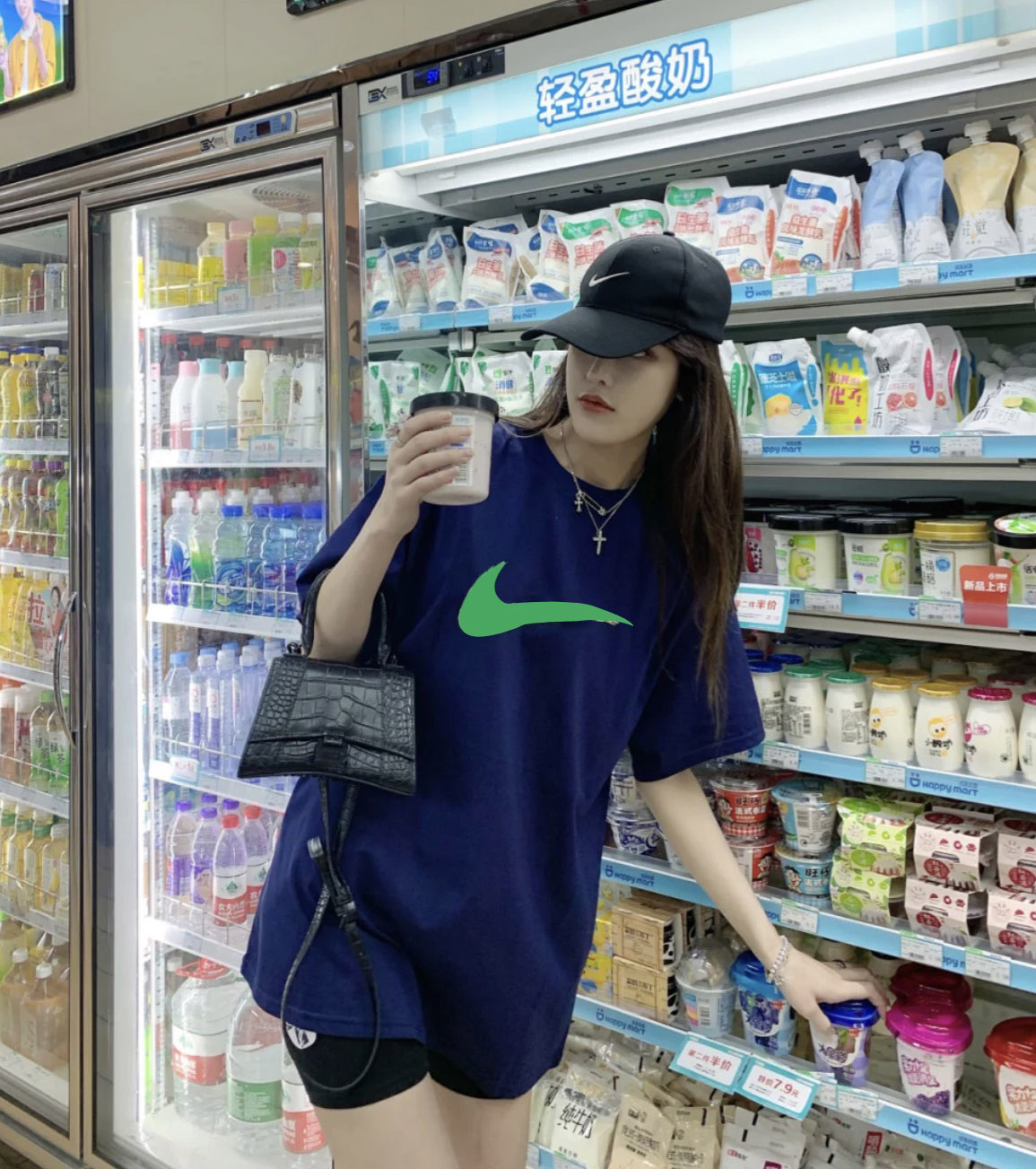 nike耐克短袖夏季新款女子绿色大勾子t恤圆领宽松中长款半袖上衣