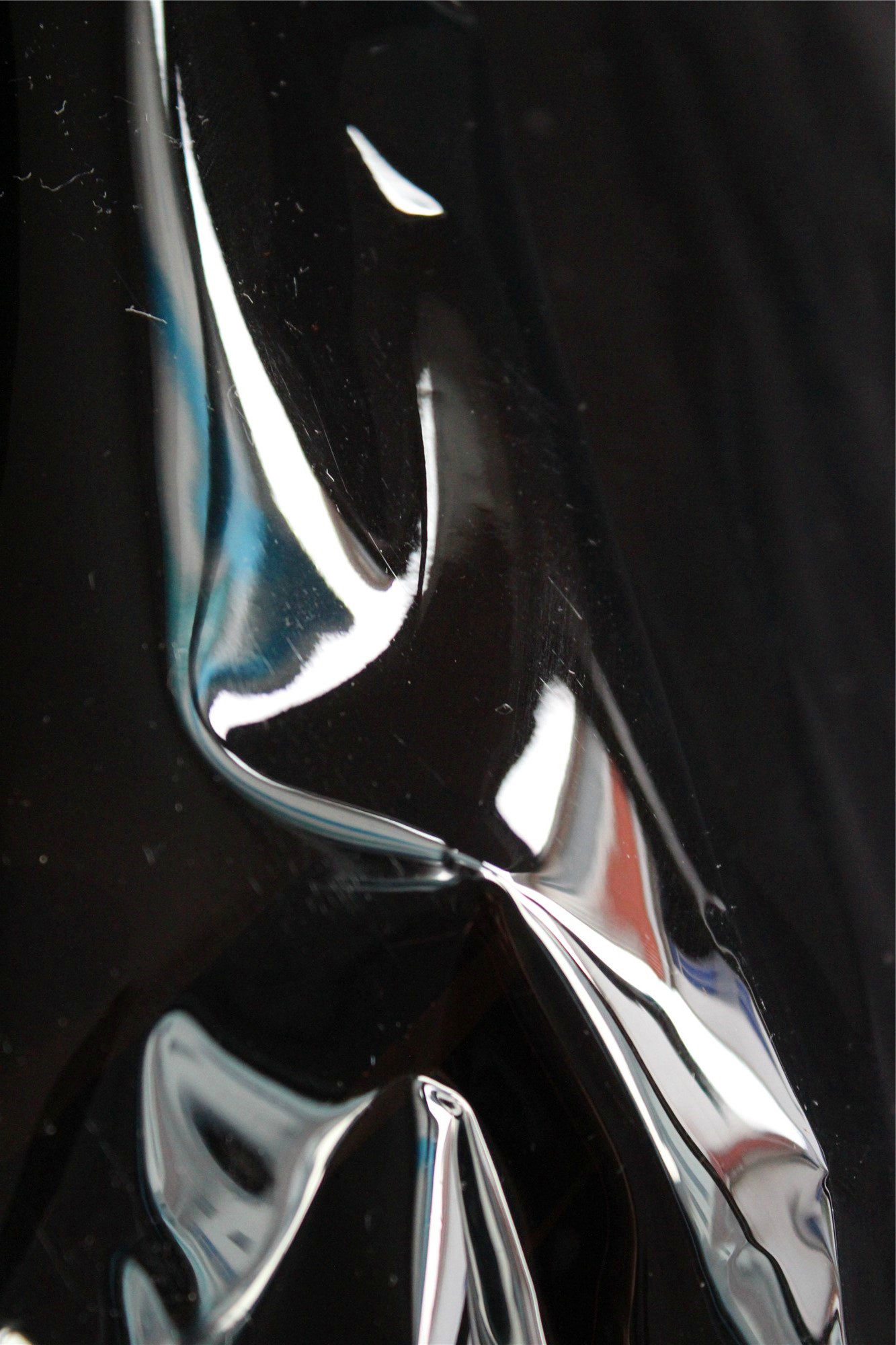 黑洞液体幻彩镭射膜布料 特黑果冻tpu膜服装防水面料优于pvc皮革