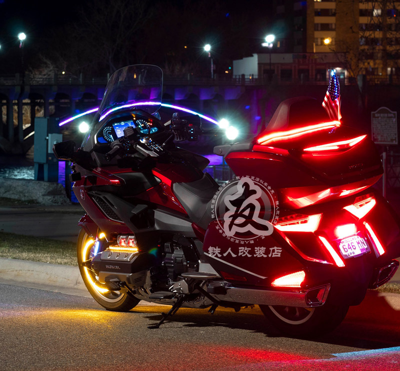 金翼改装适用1800本田配件尾灯转向装饰led盖帽配饰
