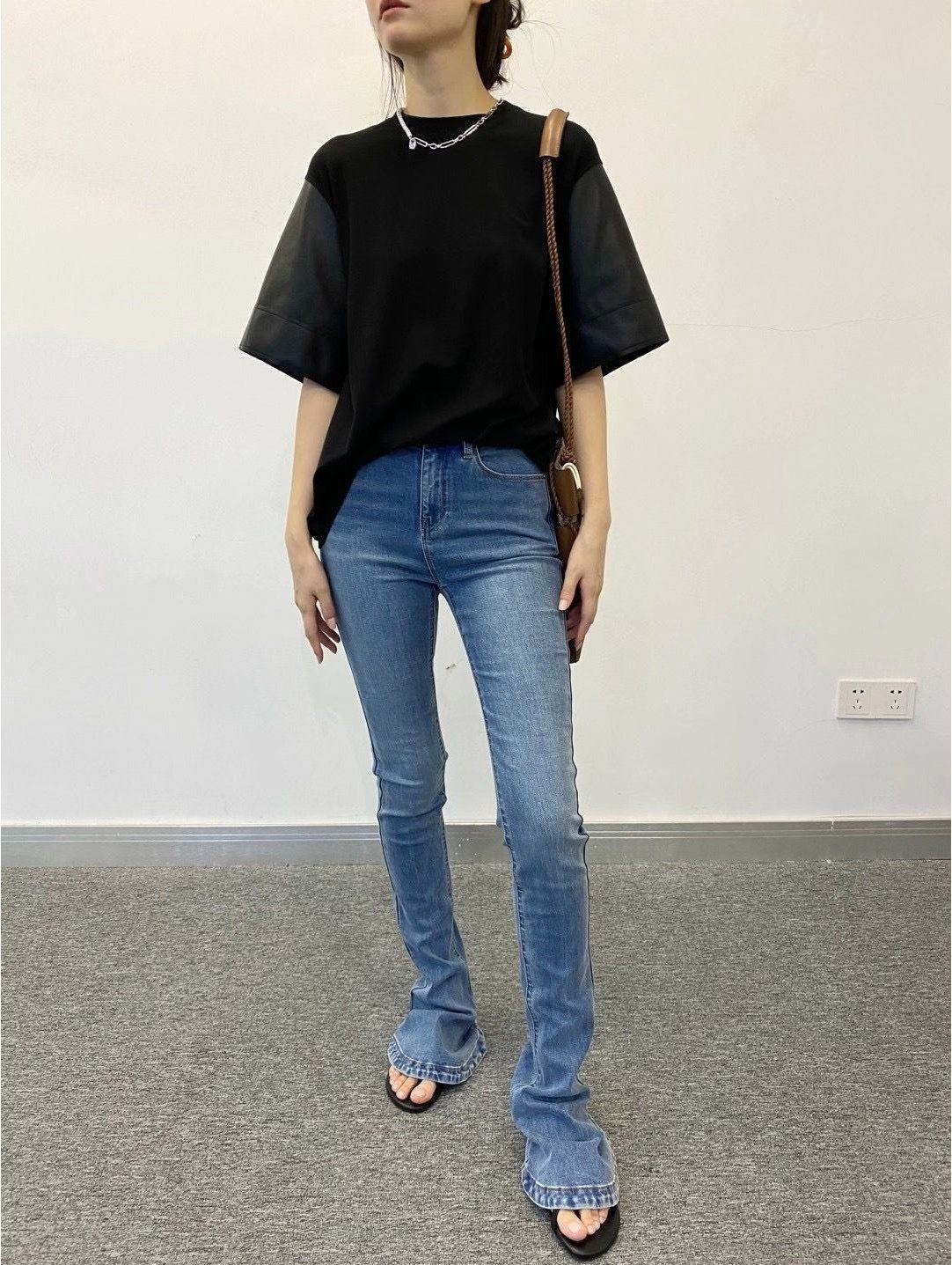 设计师品牌ther马蹄黑色蓝色高腰显腿牛仔裤2022春夏牛仔裤