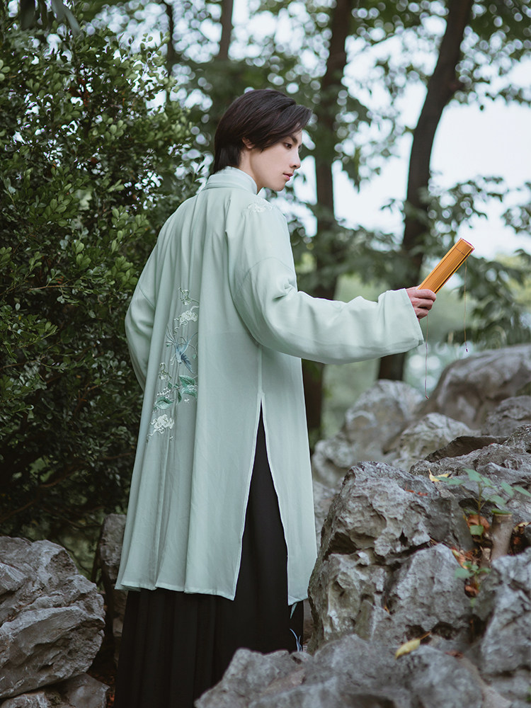 衔泥小筑汉服男行云流水日常秋冬冬装绣花窄袖交领衣裳汉服