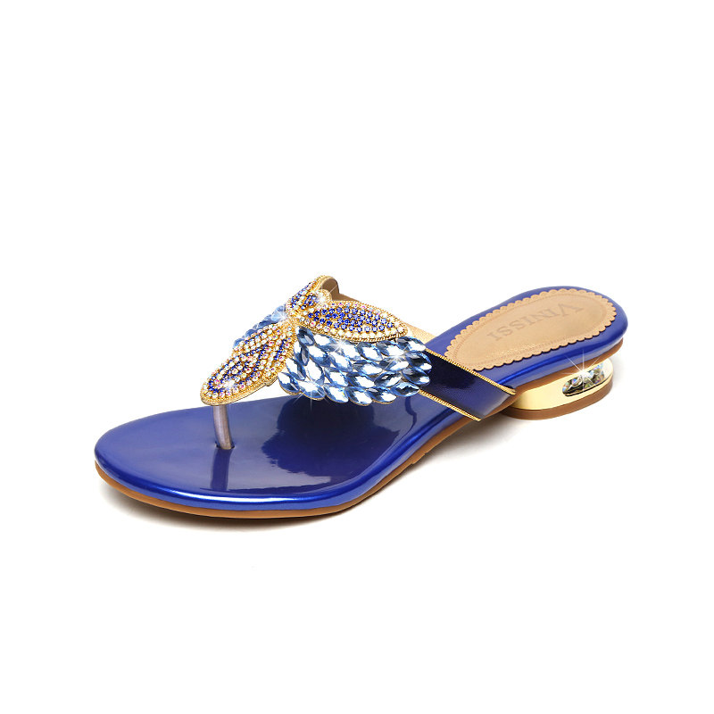 水钻平底夹脚凉拖鞋女2020新款彩色水晶女鞋真皮镶钻低跟夹趾拖鞋