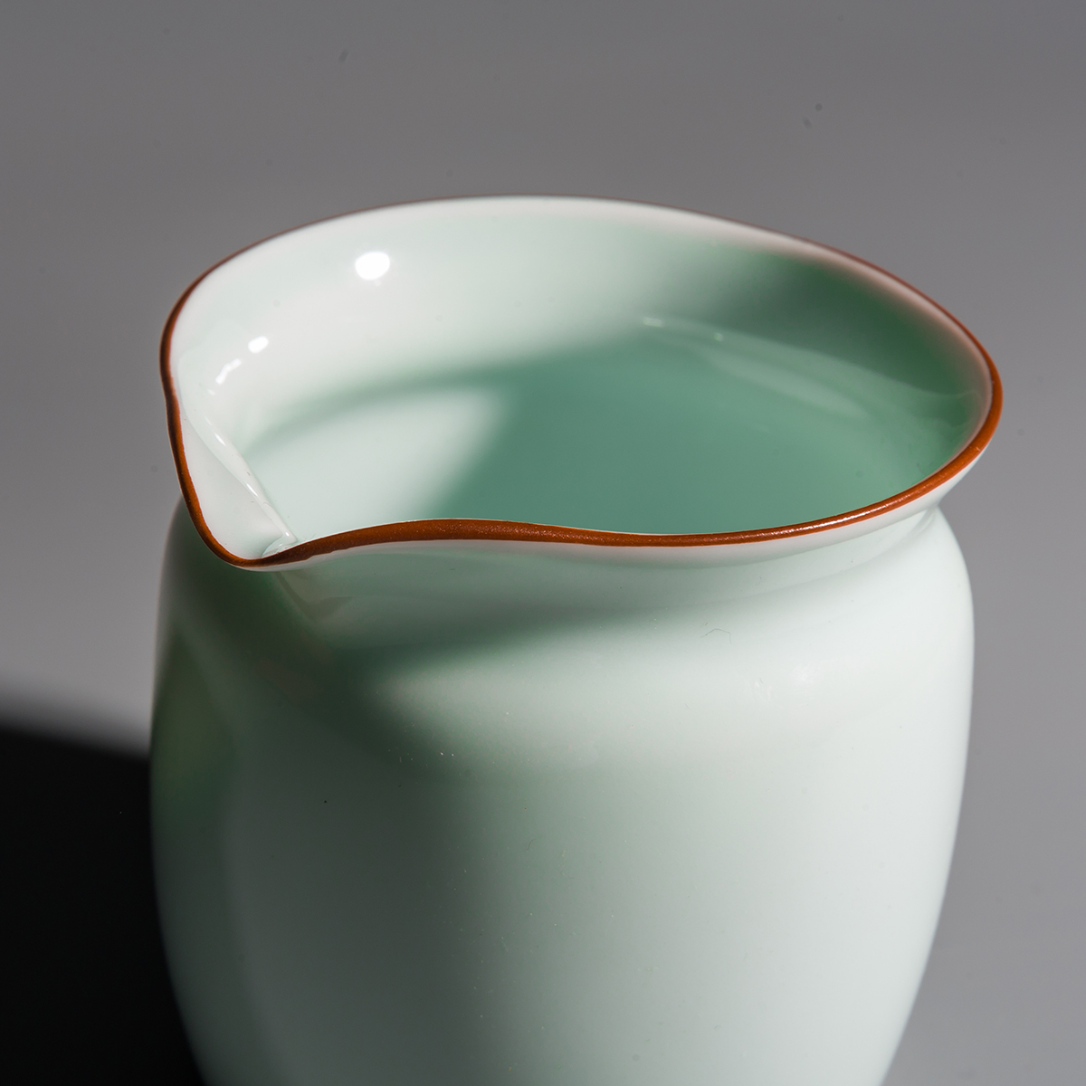 景德镇脂白公道手工薄胎白瓷无光釉茶海功夫茶器包公道杯