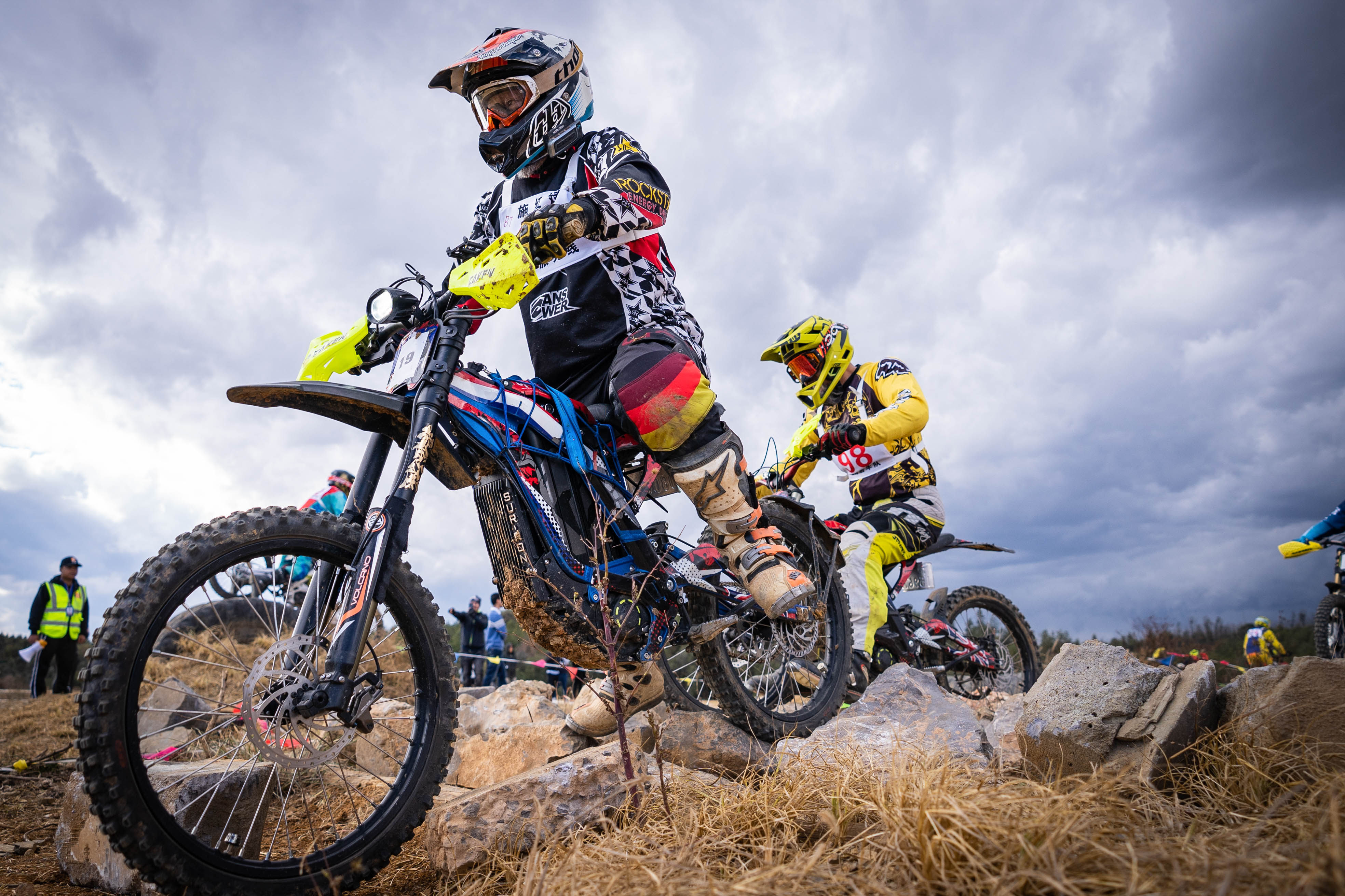 虬龙摩托在线轻蜂x60v竞技越野电动车自行车offroad电动自行车