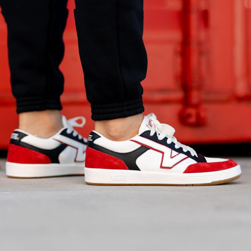 vans范斯男女轻便黑红配色运动休闲滑板vn0a4tzyxb5巴掌帆布鞋