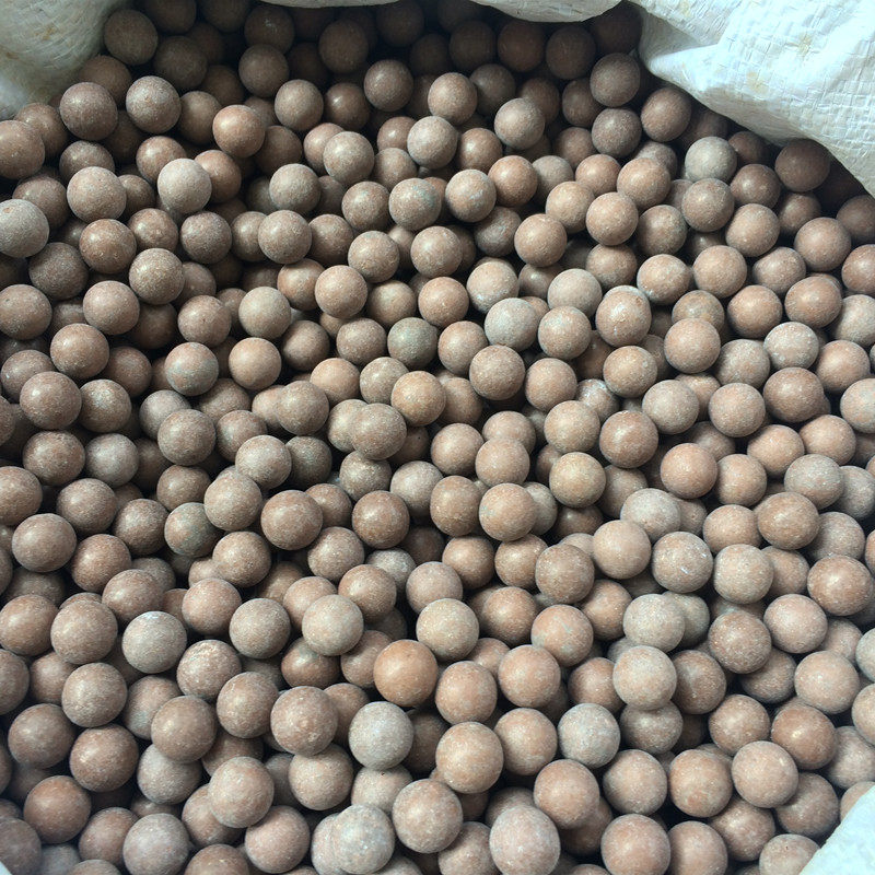 弹弓泥丸发射器专用户外精准扁皮玩具弹工射击飞镖