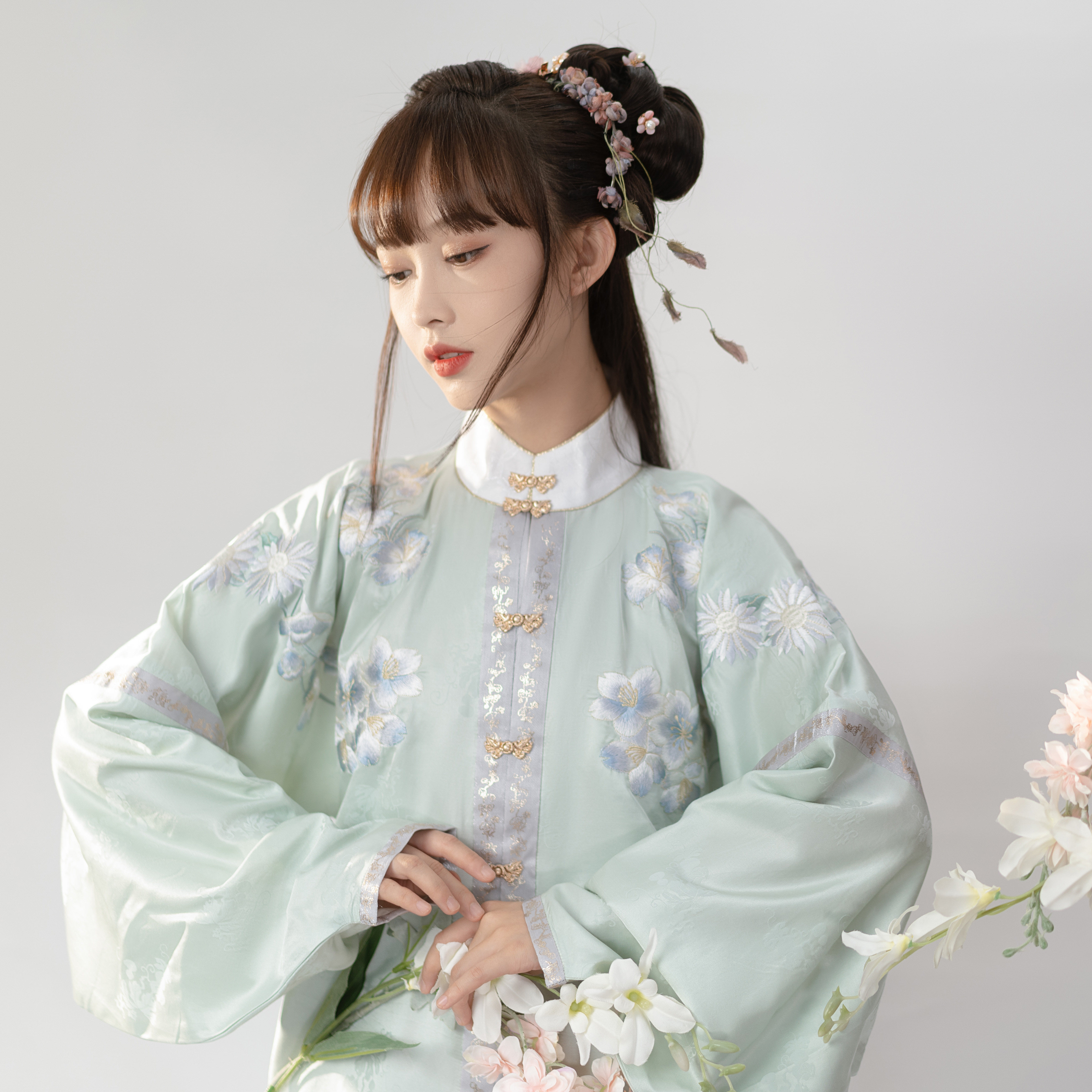 满桂陇清新金马绣花桑波真丝短袄汉服竖领春晓汉服