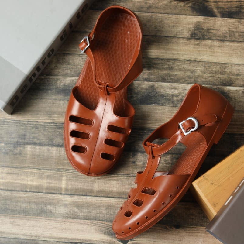 越南橡胶军人解放凉鞋男士防滑防臭老式塑料洞洞鞋